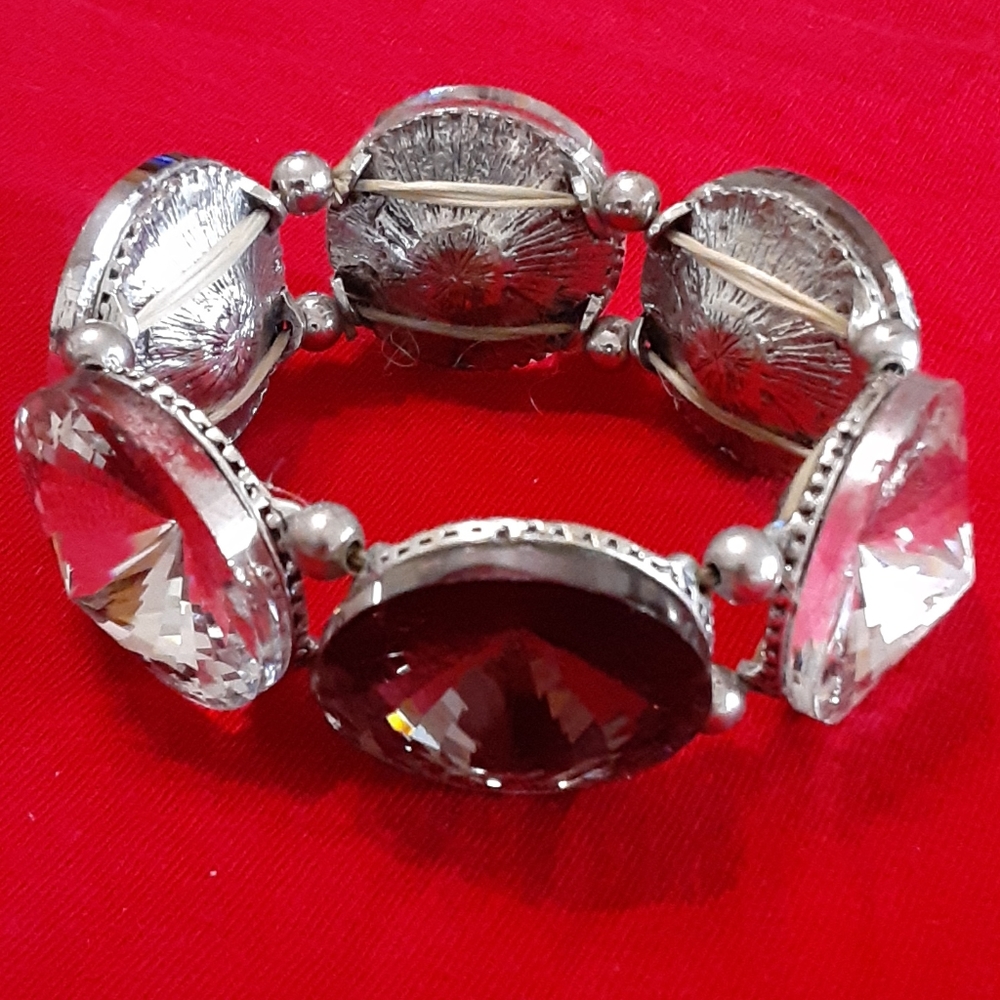 Stretchable bracelet - Picture 4 of 4